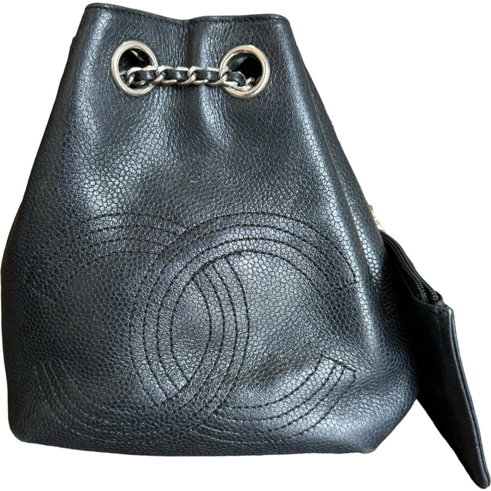 💎✨BEAUTIFUL✨💎Authentic CHANEL CC Bucket Bag Black